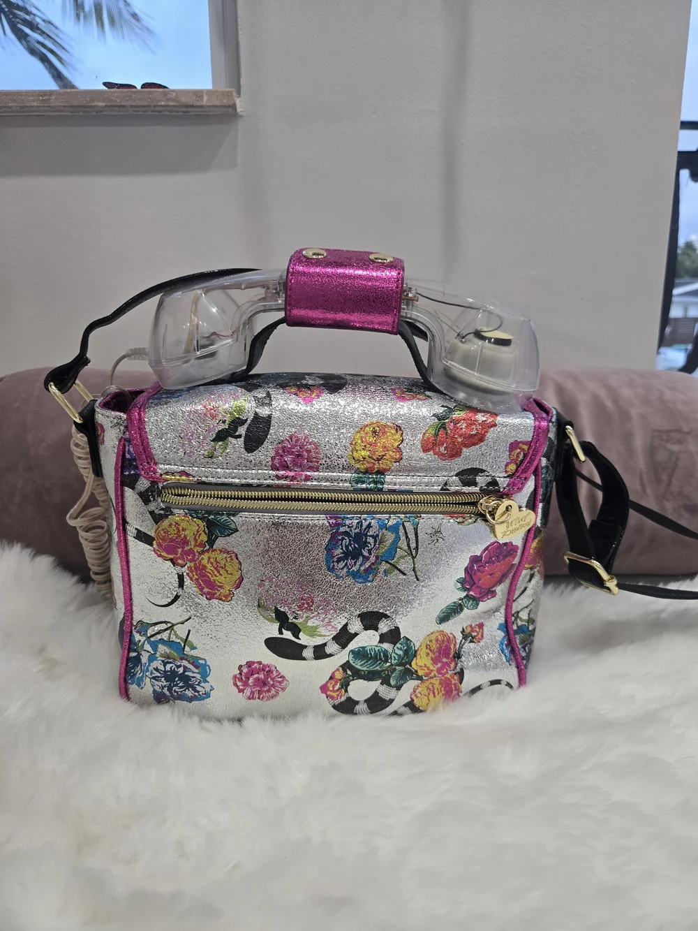 Betsey Johnson Pink Floral Rotary Phone Crossbody Bag - Picture 2 of 6